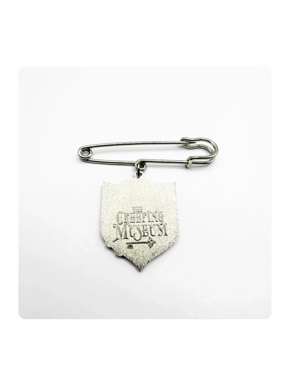 ★ “The Creeping Museum” NWT Halloween Brooche WhimsiGoth Gifts Silver/White ★